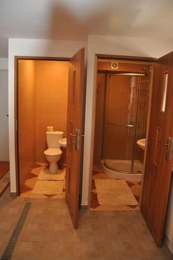 Privatzimmer Bendl Steinhaus am Semmering Luaran gambar